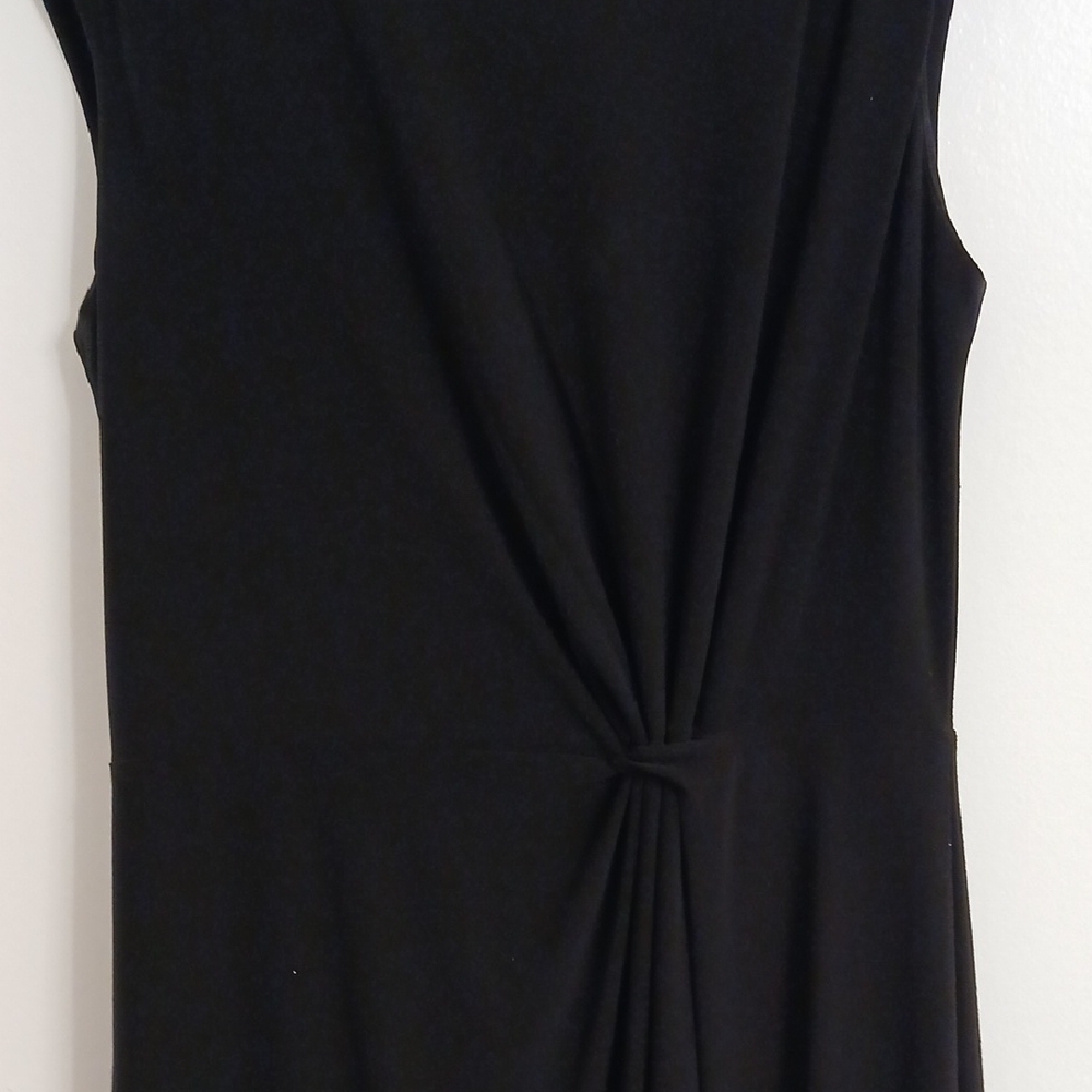 Gabby Skye Black Sleeveless Long Dress